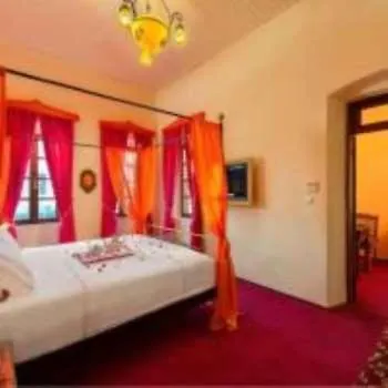 Fashion Boutique Nikos Takis Adults Only Hotel 4*